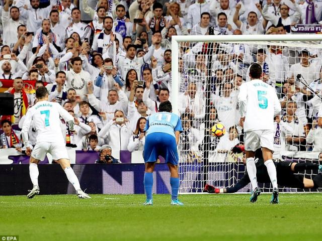 Real thắng nhờ trọng tài: Zidane vẫn tự hào, “úm” Barca sảy chân