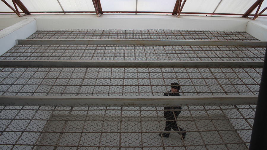 Hình ảnh mới trong nhà tù "chỉ có chết mới được ra" ở Nga - 5