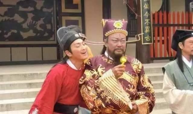 Cười sặc cách chống nóng "vô đối" trên trường quay của sao Hoa ngữ - 4