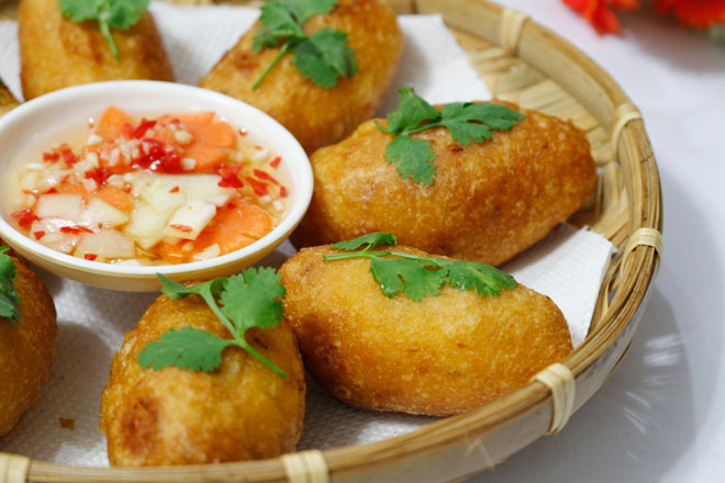 Trời lạnh "thèm vật vã" bánh rán mặn giòn thơm, nóng hổi - 12