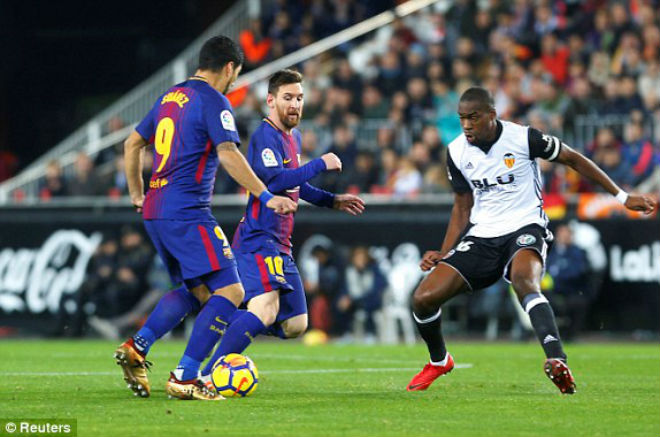 Valencia - Barcelona: Thảm họa trọng tài, cái kết &#34;thót tim&#34; - 1