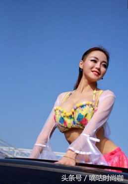 Sao nữ sở hữu "vòng một thần thánh" lại khiến nhiều người bỏng mắt - 3