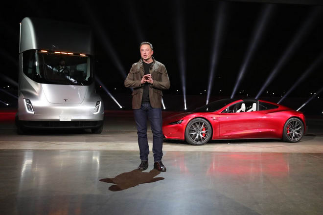 Xe Tesla bị nghi kém xa so với quảng cáo - 1