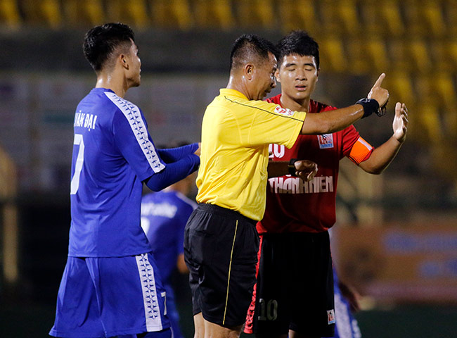 Quân của Giggs thua đau, HLV Park Hang Seo xem giò học trò U23 Việt Nam - 3