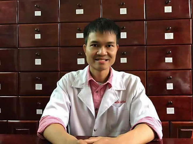 Thực hư việc sử dụng muối tắm thảo dược cho bé - 1