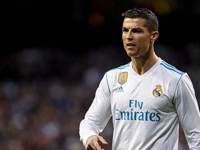 Real lại dậy sóng ngầm: Ronaldo & ”cận vệ già” trong ”tâm bắn”