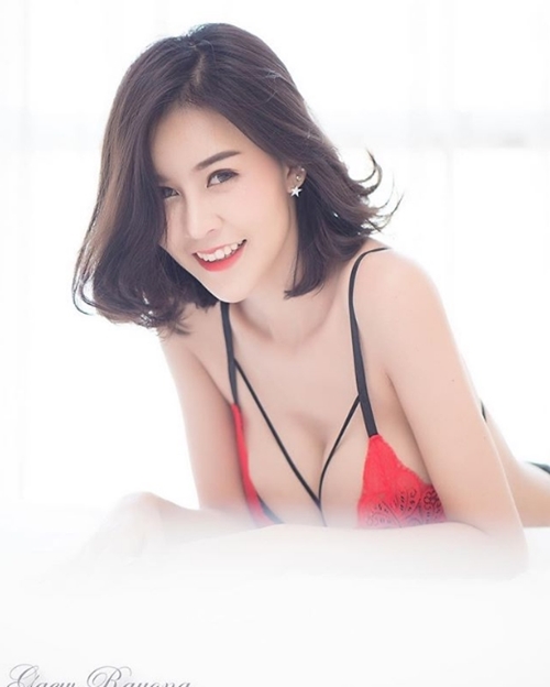 Hết hồn với nàng người mẫu Thái Lan có thân hình &#34;phi lý&#34; - 1