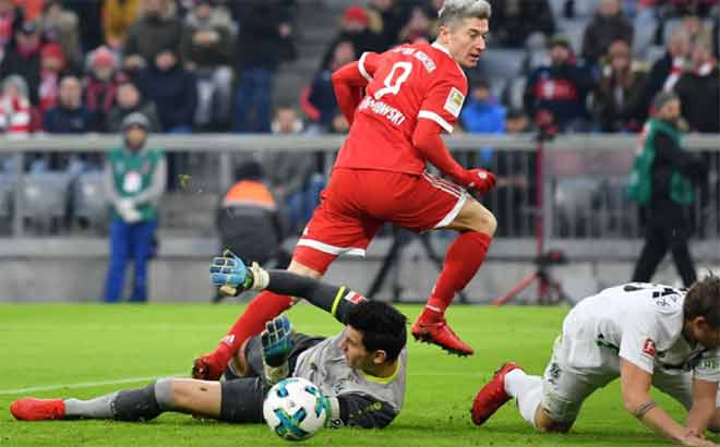Bayern Munich - Hannover: Thủ môn dai như đỉa - 1