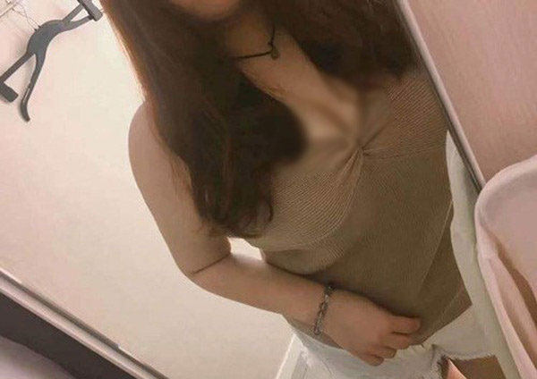 Chân dung 3 nàng hot girl trên mạng khiến mày râu khiếp vía - 8