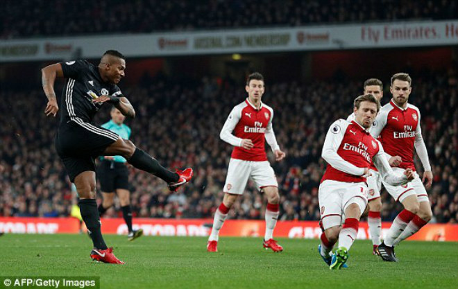MU &#34;hủy diệt&#34; Arsenal: Đỉnh cao De Gea, Pogba dại dột - 2