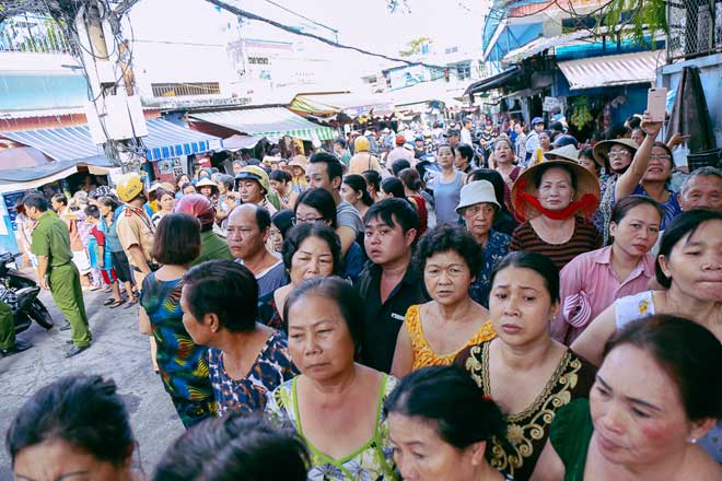 Cảnh đổ nát sau vụ cháy nhà 3 mẹ con tử vong ở Sài Gòn - 2