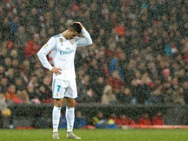 Ronaldo 4 tháng ghi 2 bàn, Real sẽ ruồng bỏ ”tàn nhẫn” như Casillas