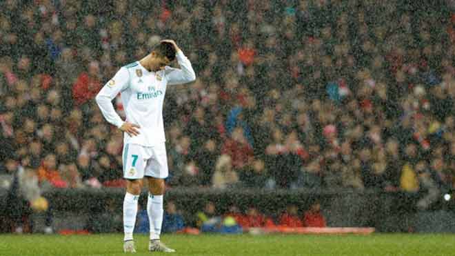 Ronaldo 4 tháng ghi 2 bàn, Real sẽ ruồng bỏ &#34;tàn nhẫn&#34; như Casillas - 1