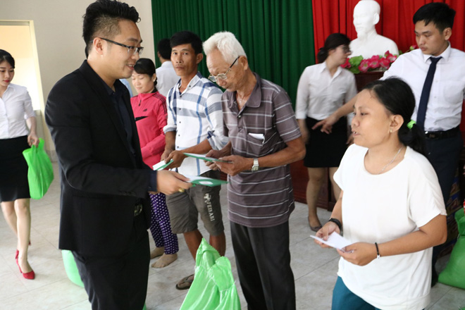 Công ty Địa ốc Long Phát chia sẻ khó khăn với người dân Bến Lức, Long An - 2