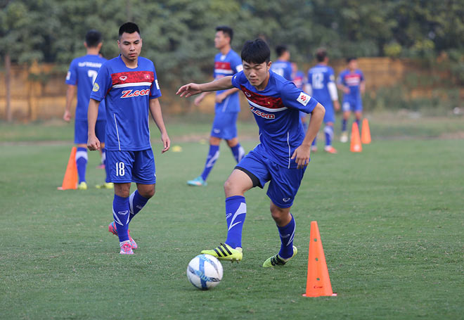 HLV Park Hang Seo tung chiêu, muốn biến Công Phượng thành chiến binh - 3