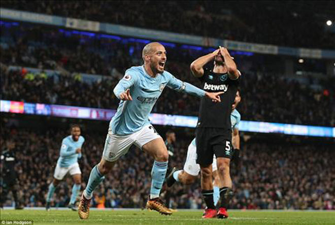 Man City chạm siêu kỷ lục, &#34;hăm dọa&#34; MU trước derby Manchester - 1