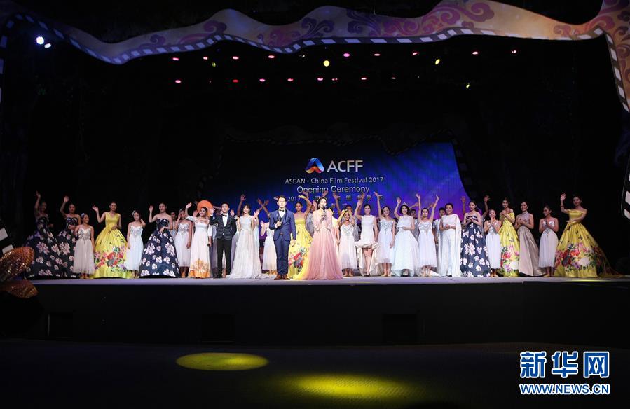 "Chiến lang 2" ẵm giải ở LHP Đông Nam Á sau kỷ lục tại xứ tỷ dân - 3