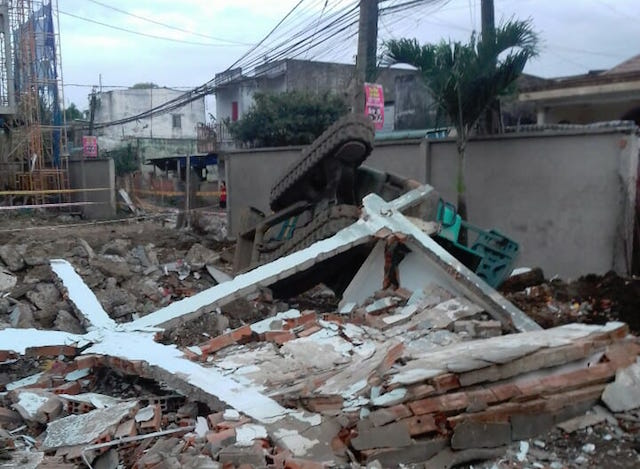 Nóng 24h qua: CSGT “điểm mặt” 14 xe quay vòng gây rối tại BOT Cai Lậy - 4