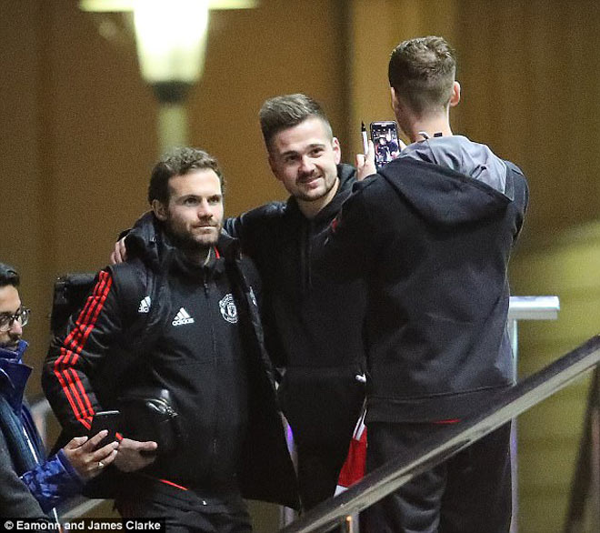 Tin nóng cúp C1 ngày 5/12: Fan Liverpool không muốn đội nhà đầu bảng - 4