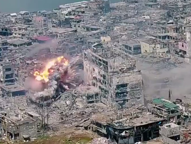 Công bố video trận chiến diệt IS kinh hoàng ở Philippines - 1
