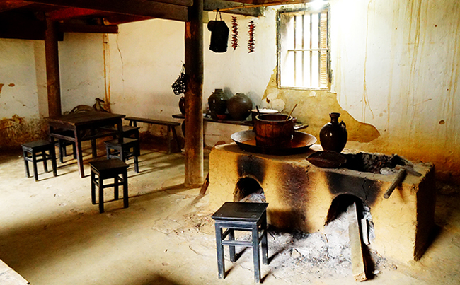 Gian bếp là nơi nấu nướng và ăn uống của gia tộc họ Vương.