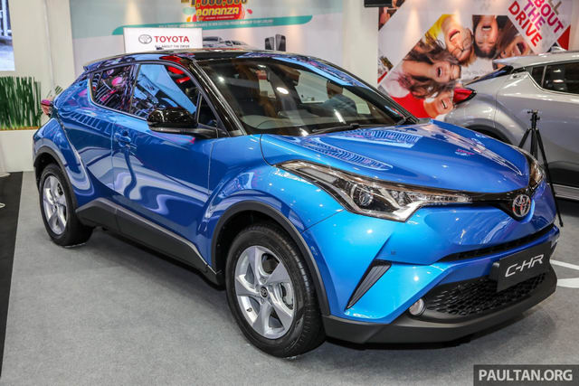 Toyota C-HR nhập từ Thái có giá 810 triệu đồng - 2