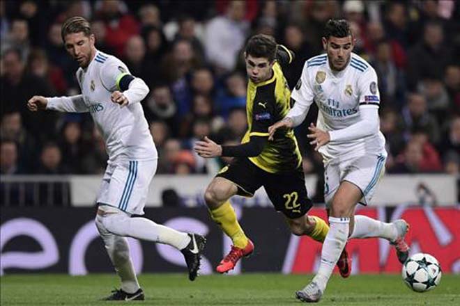 Real Madrid - Dortmund: Ronaldo chói lọi nhưng hàng thủ khó chọi Barca - 1