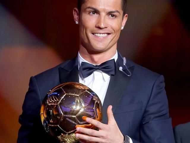 Quả bóng Vàng 2017: ”Siêu nhân” Ronaldo và ngôi sao 5 cánh lấp lánh