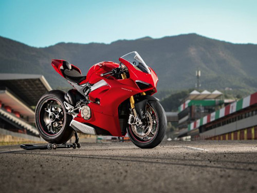 Ducati vẫn sẽ duy trì động cơ V-Twin tới năm 2020 - 1