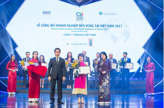 Dekalb Việt Nam được vinh danh trong top 10 doanh nghiệp phát triển bền vững - 1