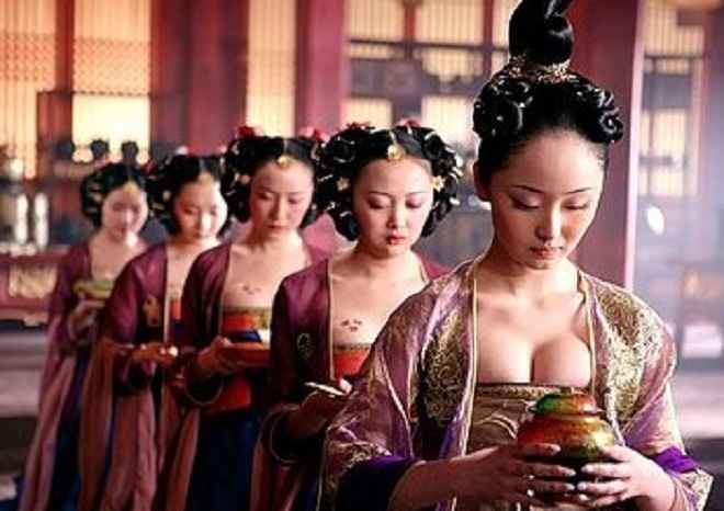 2 mặt của vị hoàng đế thác loạn, ngông cuồng khét tiếng TQ - 2