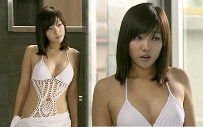 Trong phim truyền hình Vợ tôi đã quay trở lại của đài SBS, Lee Chae Young diện bikini trắng khoe hình thể sexy.