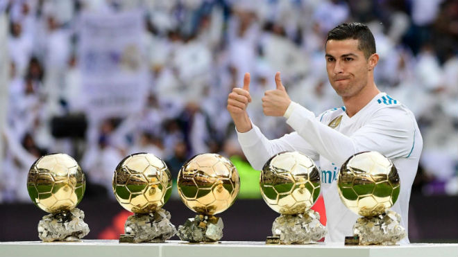 Huyền thoại Ronaldo ủ mưu: Chia sẻ Bóng vàng, nịnh CĐV, giữ “ngôi vua&#34; Real - 1