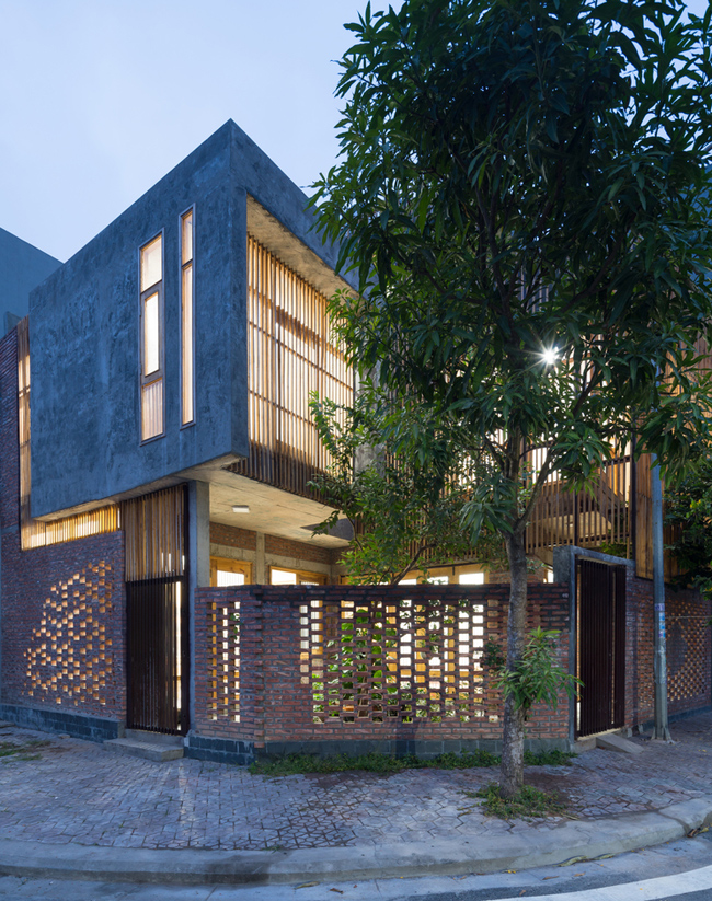 Ngôi nhà này tọa lạc tại một khu đô thị mới ở thành phố Hải Dương.