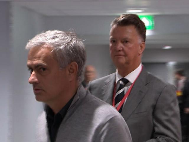 Van Gaal ”buồn ngủ” cũng chê MU của Mourinho buồn tẻ