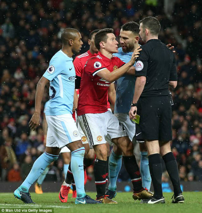 MU hậu derby Manchester: SAO kêu oan, nguy cơ &#34;tan nát&#34; tuyến giữa - 2