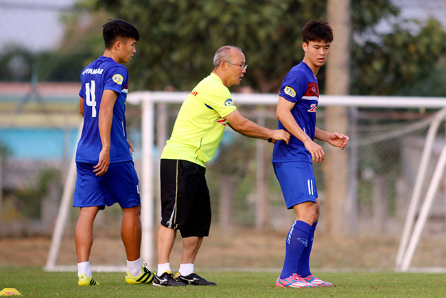 U23 Việt Nam - U23 Uzbekistan: Ông Park Hang Seo tung bài mới - 2