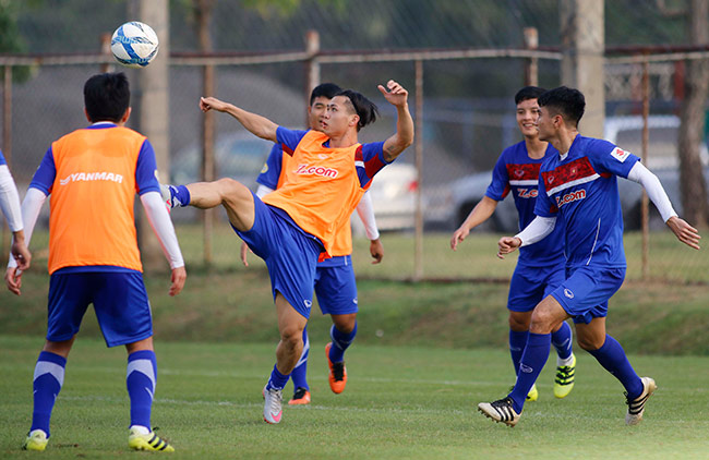 U23 Việt Nam - U23 Uzbekistan: Ông Park Hang Seo tung bài mới - 1