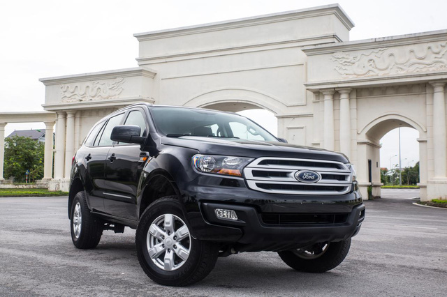 Xe ở Việt Nam giảm giá nhờ cắt bớt tiện nghi - 4