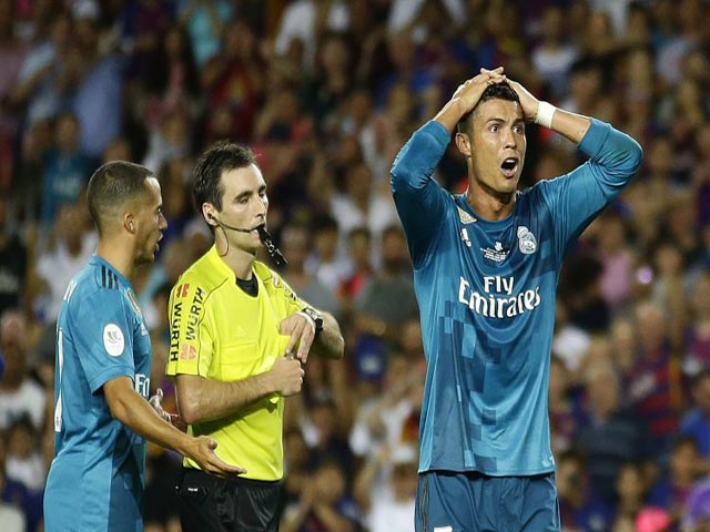 Siêu kinh điển: Đấu Barca, Real - Ronaldo coi chừng nguy cơ bị treo giò