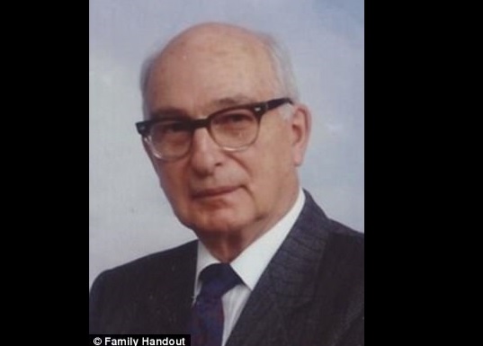 Canada: Bị thất lạc 17 tỉ, được đền 600.000 đồng - 1