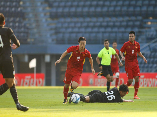 TRỰC TIẾP U23 Thái Lan - U23 Việt Nam: Công Phượng tỏa sáng, đánh đầu cháy lưới