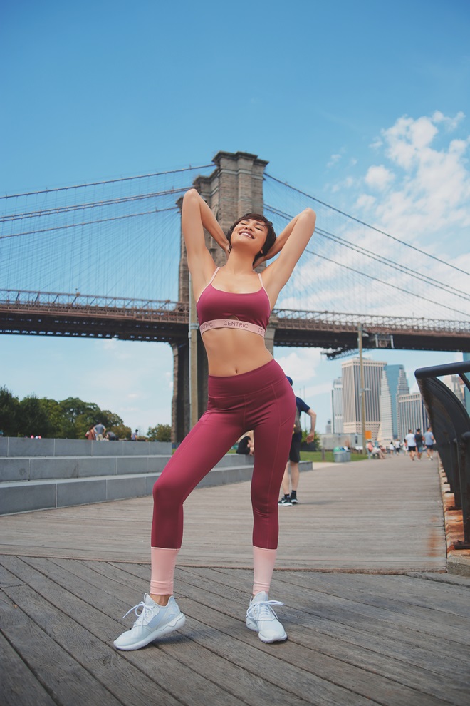 Siêu mẫu Phương Mai đẹp nhờ múa cột - 4