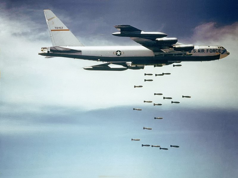 Pháo đài bay B-52 nâng cấp để chở thêm số bom “cực kì lớn” - 1