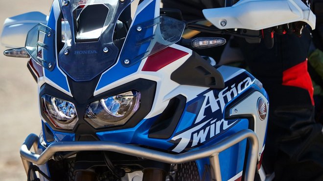 2018 Honda AT Adventure Sports: Chiến mã du xuân hoàn hảo - 5