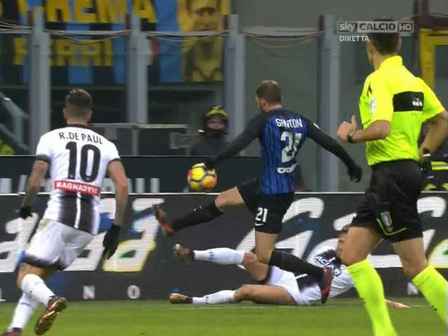 Inter Milan - Udinese: Cú sốc cực nặng, đứt mạch bất bại