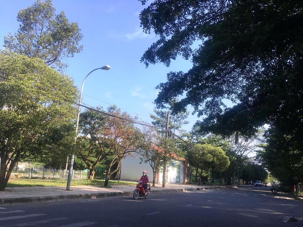 Sài Gòn bất ngờ “chớm đông”, nhiệt độ xuống thấp nhất từ đầu tháng - 1