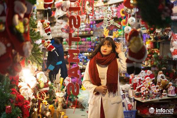 Phố Hàng Mã nhộn nhịp "vào mùa" Noel - 7