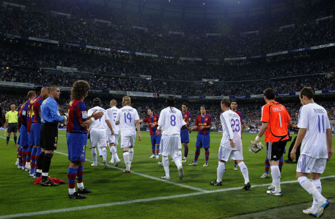Tin HOT bóng đá tối 19/12: Sếp La Liga ủng hộ Barca không hạ mình trước Real - 1