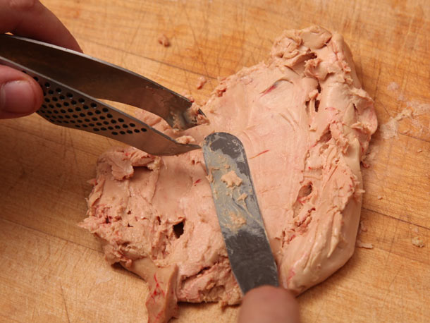 Cách làm gan ngỗng béo mềm ngon, thơm ngậy cho bữa tiệc Noel - 3